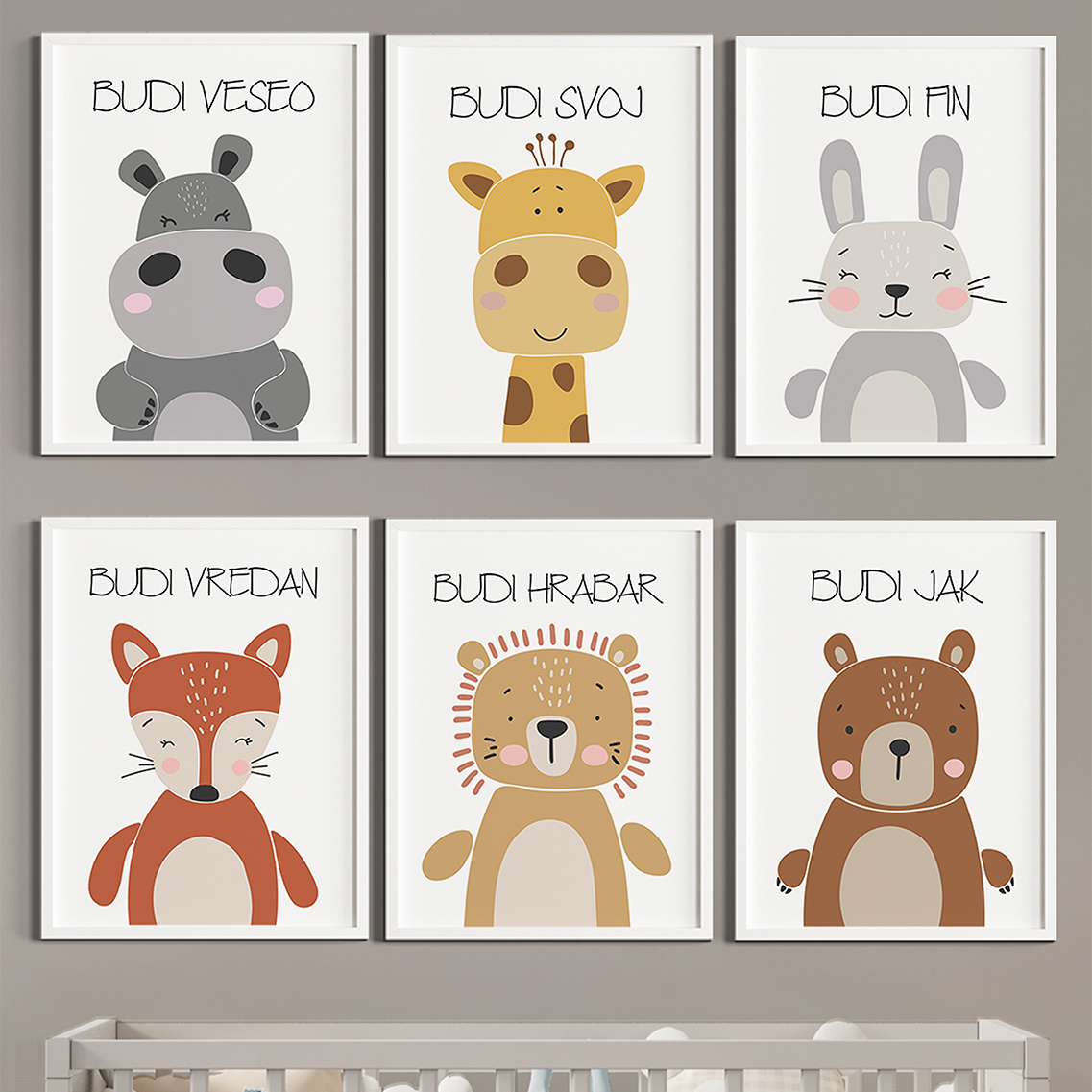 Set od  6 slika vesela družina